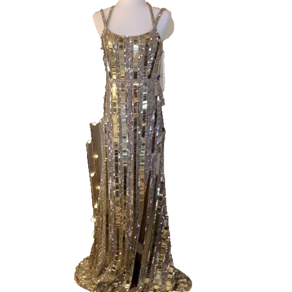 Mac Duggal Women's Halter Neck Detailed Back Embellished Gown 10 SILVER 93981 - Picture 5 of 9